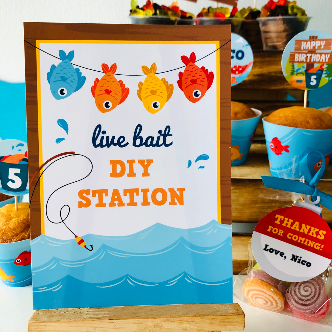 Fishing 'Live Bait Station' Sign