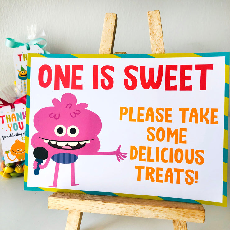 Super Simple Monsters Treats Sign Printable